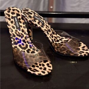NINE WEST Ido3 Heeled Women size 8 Sandals Black Leopard